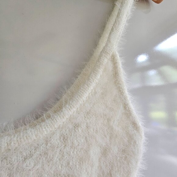 New with Tags Garage Womens Off White Fuzzy Knit Tank Top, Size Small - Picture 7 of 10